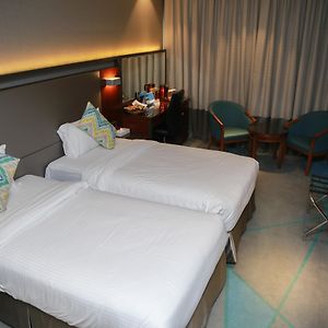 Versailles by Raviz Hotel